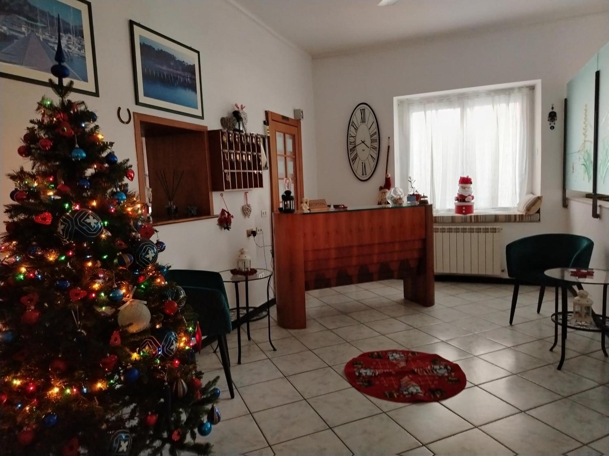 ואראצה Hotel San Paolo מראה חיצוני תמונה